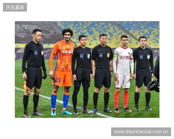 欢迎球员明天回到家乡，从上海海港转会加盟武汉三镇足球俱乐部