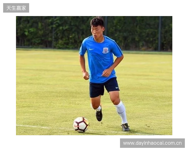 朱辰杰：自己在国家队算中生代球员，希望分享一些经验给年轻球员