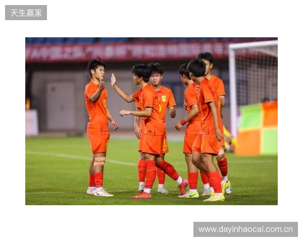 半场-U16中国男足1-1塔吉克斯坦男足U16 袁博涵造点并操刀命中